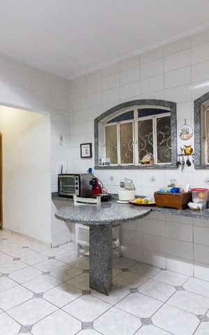 Casa para alugar com 240m², 3 quartos e 2 vagasCozinha