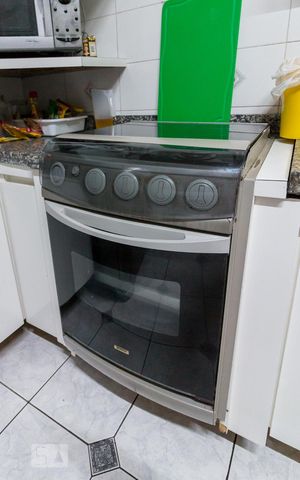 Casa para alugar com 240m², 3 quartos e 2 vagasCozinha - ogão