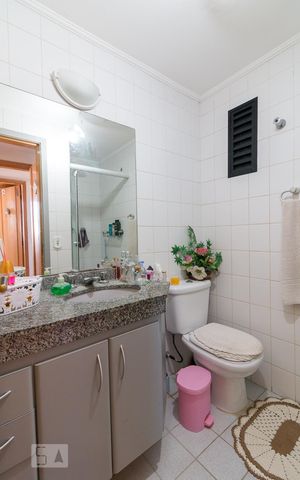 Apartamento à venda com 90m², 3 quartos e 2 vagasBanheiro quarto 3 suíte