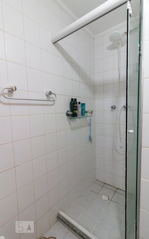 Apartamento à venda com 90m², 3 quartos e 2 vagasBanheiro quarto 3 suíte