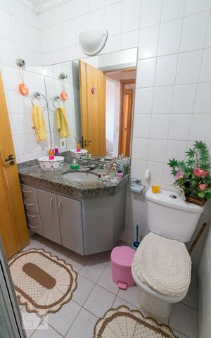 Apartamento à venda com 90m², 3 quartos e 2 vagasBanheiro quarto 3 suíte