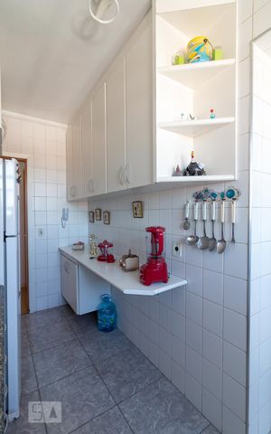 Apartamento à venda com 90m², 3 quartos e 2 vagasCozinha
