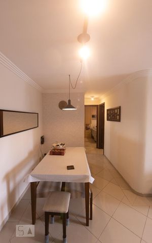 Apartamento à venda com 80m², 2 quartos e 1 vaga Apartamento à venda com 80m², 2 quartos e 1 vagaSala
