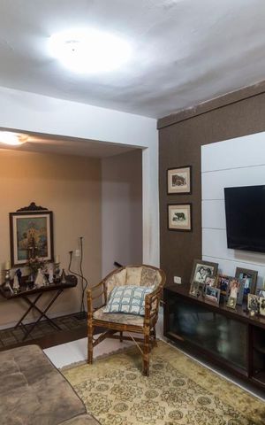 Casa para alugar com 220m², 4 quartos e 2 vagasSala de TV
