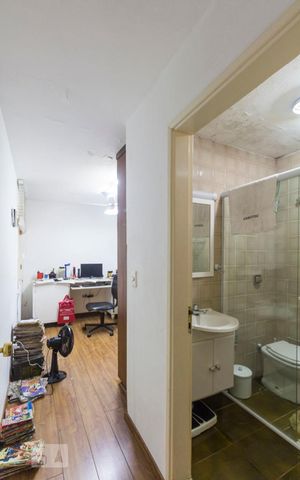 Casa para alugar com 220m², 4 quartos e 2 vagasQuarto 4 - Suíte