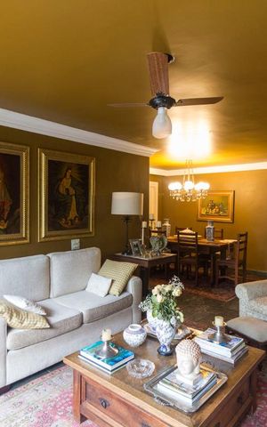 Casa para alugar com 220m², 4 quartos e 2 vagasSala