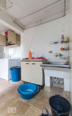Casa para alugar com 220m², 4 quartos e 2 vagasÁrea de Serviço