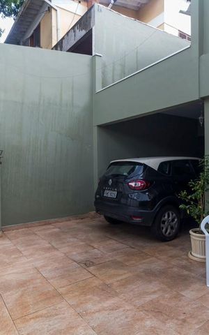 Casa para alugar com 220m², 4 quartos e 2 vagasGaragem