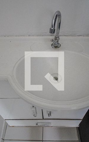 Apartamento para alugar com 24m², 1 quarto e sem vaga Apartamento para alugar com 24m², 1 quarto e sem vagaBanheiro