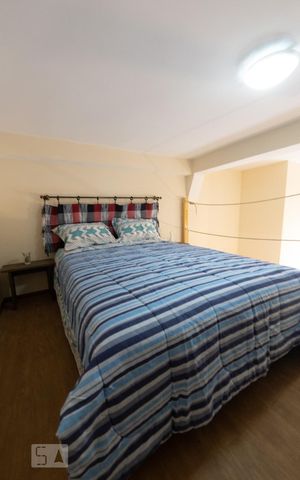 Studio para alugar com 32m², 1 quarto e sem vaga Studio para alugar com 32m², 1 quarto e sem vagaDormitorio