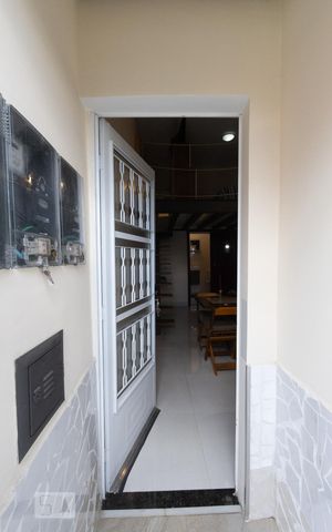 Studio para alugar com 32m², 1 quarto e sem vaga Studio para alugar com 32m², 1 quarto e sem vagaHall Entrada