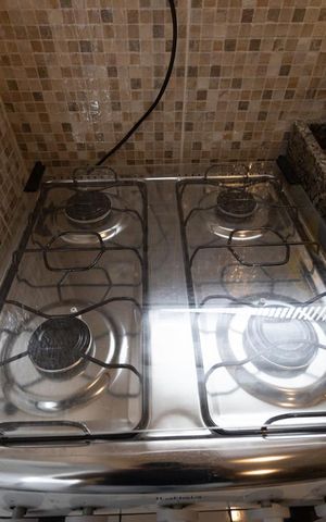 Studio para alugar com 32m², 1 quarto e sem vaga Studio para alugar com 32m², 1 quarto e sem vagaFogão