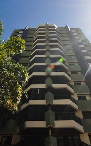 Apartamento para alugar com 98m², 3 quartos e 2 vagasFachada