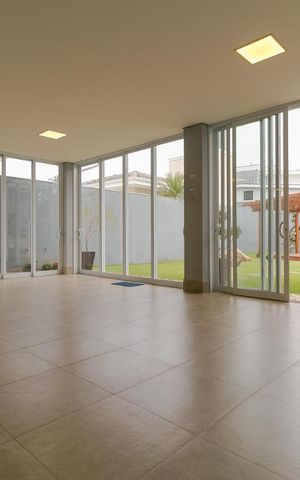 Casa de condomínio à venda com 472m², 3 quartos e 4 vagas Casa de condomínio à venda com 472m², 3 quartos e 4 vagasVaranda Gourmet