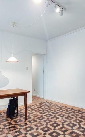 Apartamento à venda com 90m², 2 quartos e sem vaga Apartamento à venda com 90m², 2 quartos e sem vagaSala