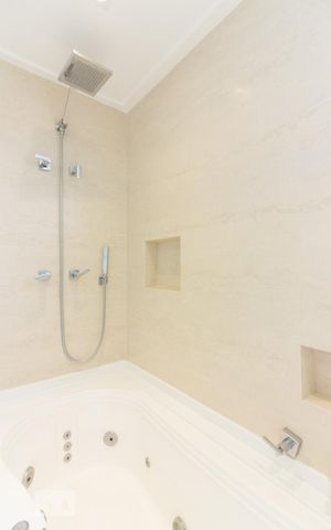 Apartamento para alugar com 205m², 3 quartos e 4 vagasBanheiro 2 Suite Master