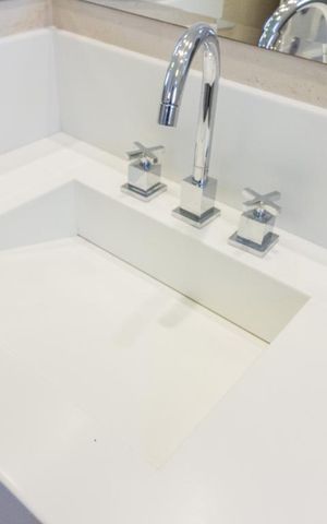Apartamento para alugar com 205m², 3 quartos e 4 vagasBanheiro Suite 1