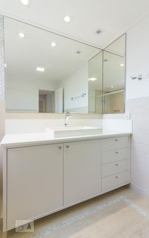 Apartamento para alugar com 205m², 3 quartos e 4 vagasBanheiro 2 Suite Master