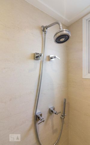 Apartamento para alugar com 205m², 3 quartos e 4 vagasBanheiro Suite 1