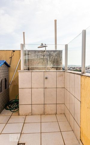 Apartamento à venda com 140m², 3 quartos e 2 vagas Apartamento à venda com 140m², 3 quartos e 2 vagasDucha