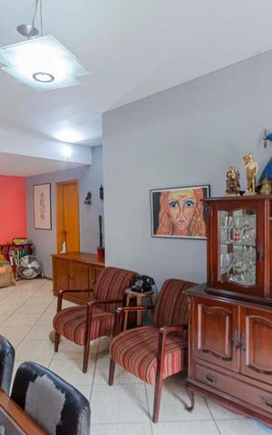 Apartamento à venda com 120m², 4 quartos e 2 vagasSala