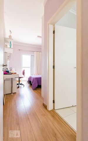 Casa de condomínio à venda com 350m², 4 quartos e 4 vagas Casa de condomínio à venda com 350m², 4 quartos e 4 vagasSuíte 1