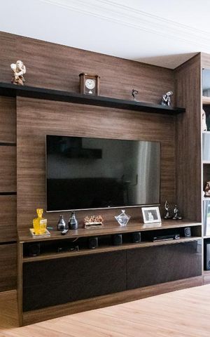 Casa de condomínio à venda com 350m², 4 quartos e 4 vagas Casa de condomínio à venda com 350m², 4 quartos e 4 vagasSala de TV