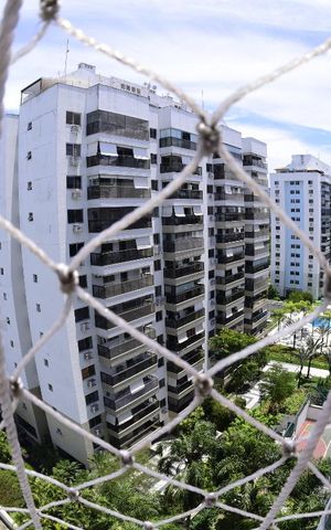 Apartamento para alugar com 119m², 3 quartos e 2 vagasVista da varanda da Sala