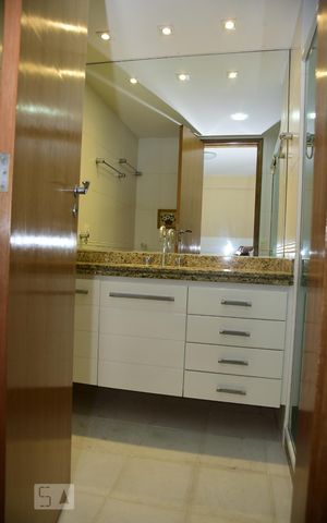 Apartamento para alugar com 119m², 3 quartos e 2 vagasBanheiro do Quarto 3