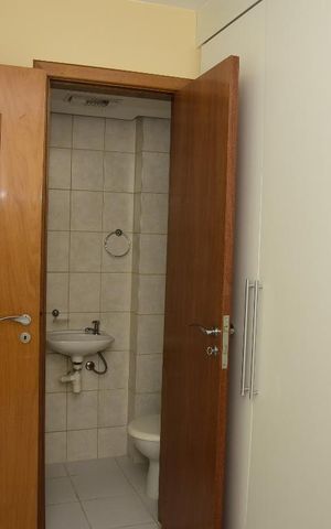 Apartamento para alugar com 119m², 3 quartos e 2 vagasBanheiro de Serviço