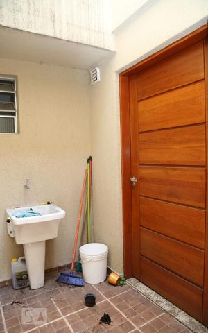 Casa para alugar com 120m², 2 quartos e 2 vagasÁrea de Serviço