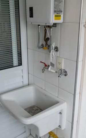 Apartamento para alugar com 64m², 2 quartos e 1 vagaÁrea de serviço (Tanque)