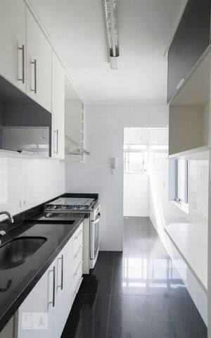 Apartamento para alugar com 70m², 2 quartos e 1 vagaCozinha