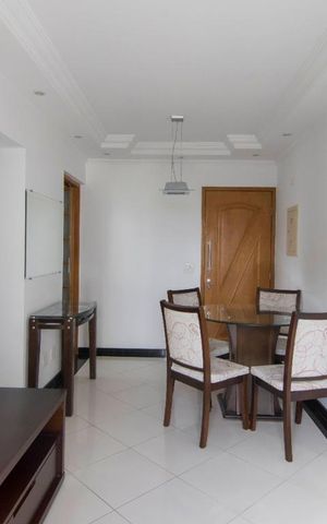 Apartamento para alugar com 70m², 2 quartos e 1 vagaSala