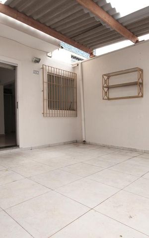 Casa à venda com 130m², 3 quartos e 2 vagasGaragem