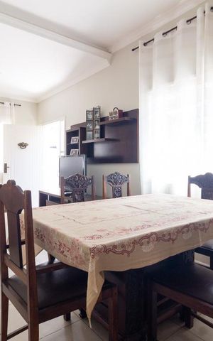 Casa para alugar com 270m², 3 quartos e 4 vagasSala