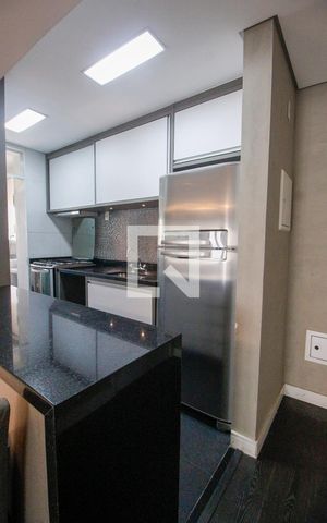 Apartamento para alugar com 69m², 2 quartos e 2 vagasCozinha