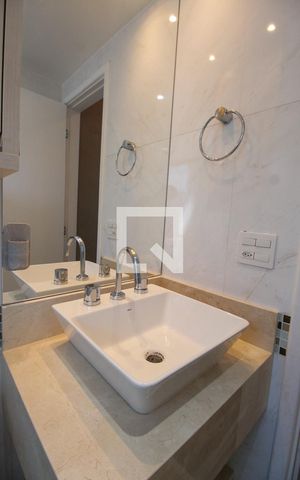 Apartamento para alugar com 69m², 2 quartos e 2 vagasBanheiro