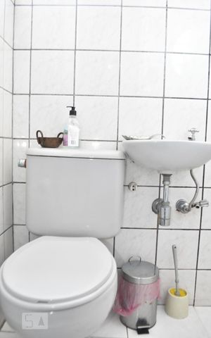 Apartamento à venda com 40m², 1 quarto e sem vagaBanheiro