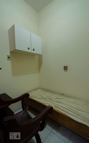 Apartamento para alugar com 60m², 2 quartos e sem vagaQuarto de Serviço