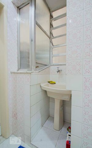 Apartamento para alugar com 60m², 2 quartos e sem vagaÁrea de Serviço
