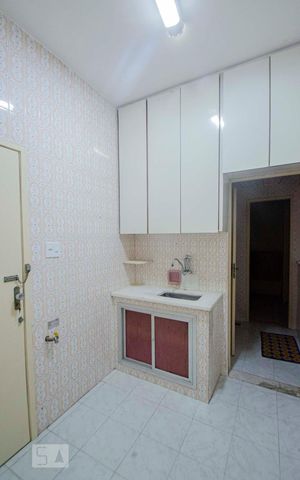 Apartamento para alugar com 60m², 2 quartos e sem vagaCozinha