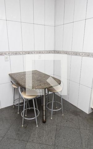 Apartamento à venda com 180m², 3 quartos e 2 vagas Apartamento à venda com 180m², 3 quartos e 2 vagasCozinha
