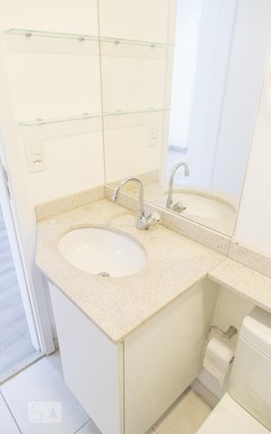 Apartamento à venda com 36m², 1 quarto e 1 vaga Apartamento à venda com 36m², 1 quarto e 1 vagaBanheiro