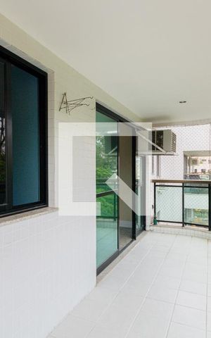 Apartamento à venda com 245m², 4 quartos e 4 vagasVaranda da Sala 1