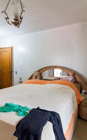 Casa à venda com 357m², 4 quartos e 4 vagasQuarto 4 suíte