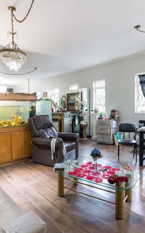 Casa à venda com 357m², 4 quartos e 4 vagasSala 3