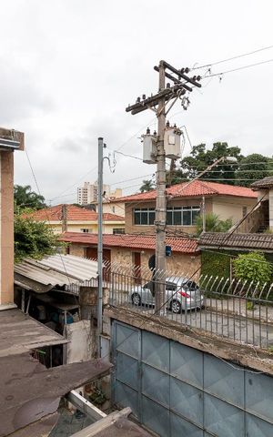 Casa à venda com 357m², 4 quartos e 4 vagasVista varanda quarto 1 suíte