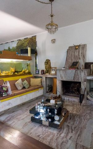 Casa à venda com 357m², 4 quartos e 4 vagasSala 2