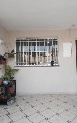 Casa à venda com 75m², 2 quartos e 1 vagaQuintal Frente